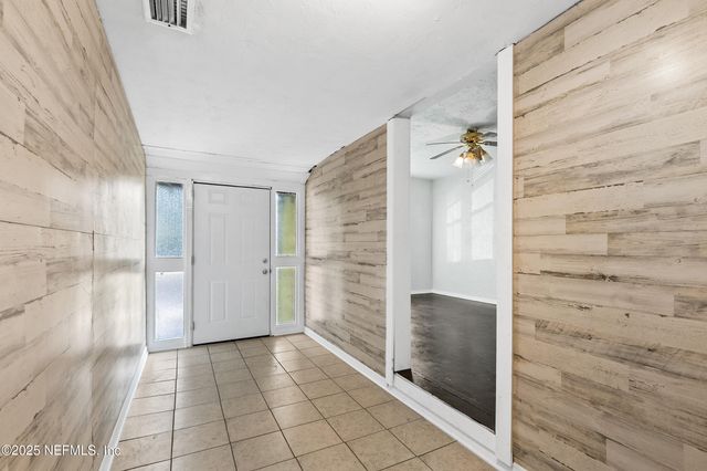 1334 NE 1ST Avenue, Gainesville, FL 32641