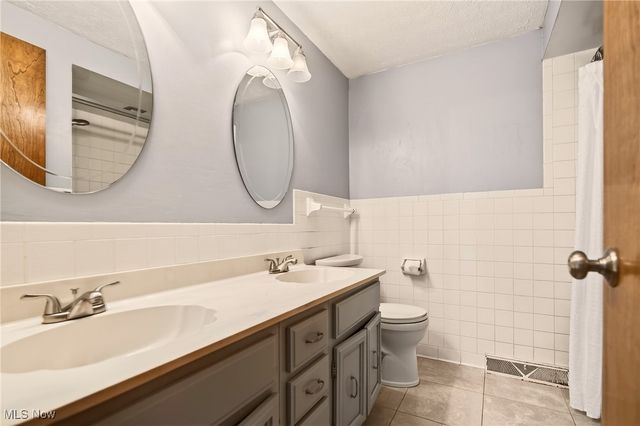 4617 Yale Avenue NW, Canton, OH 44709