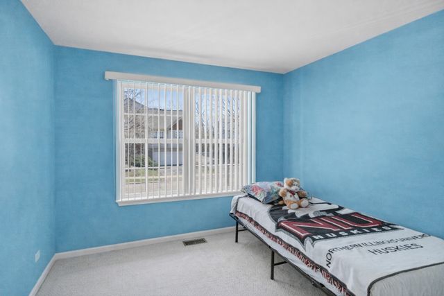 1650 Orchard Court, West Chicago, IL 60185