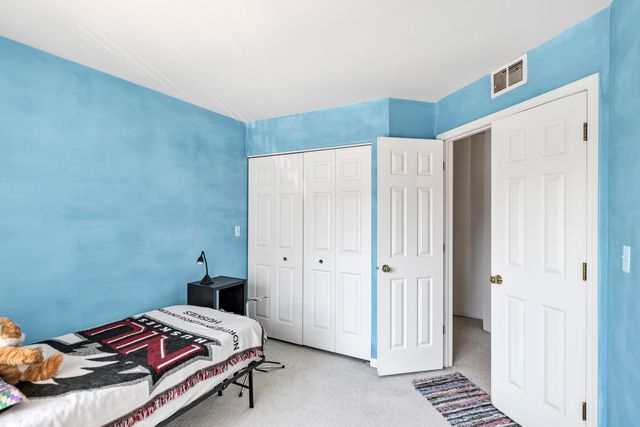 1650 Orchard Court, West Chicago, IL 60185