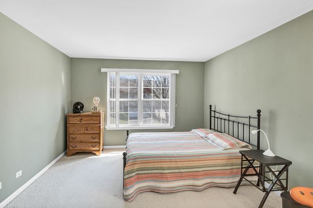 1650 Orchard Court, West Chicago, IL 60185