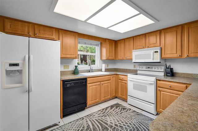 1400 TARPON WOODS BOULEVARD A4, Palm Harbor, FL 34685