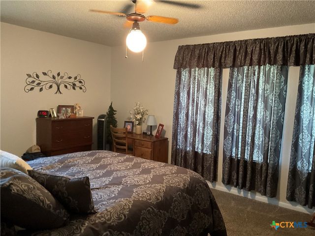 701 Golf Course Road, Gatesville, TX 76528