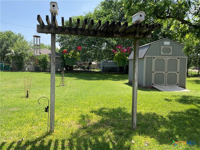 701 Golf Course Road, Gatesville, TX 76528