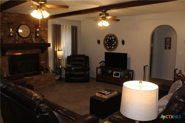 701 Golf Course Road, Gatesville, TX 76528