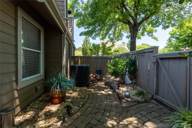 3122 E 91st Place 3122, Tulsa, OK 74137