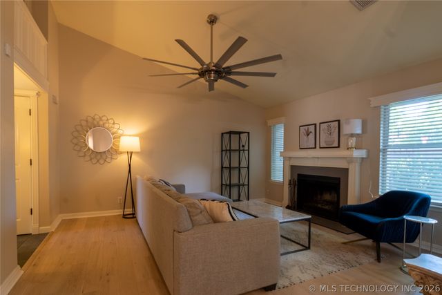 3122 E 91st Place 3122, Tulsa, OK 74137