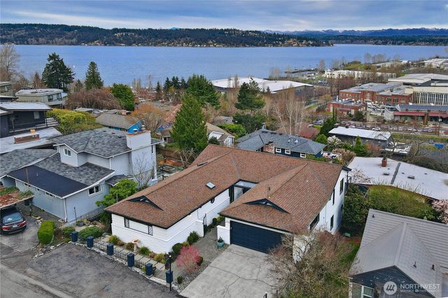 7710 57th Avenue NE, Seattle, WA 98115