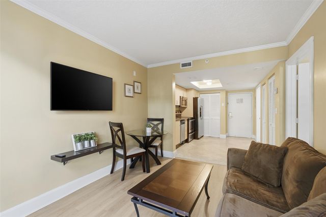 2951 S Bayshore Drive 315, Miami, FL 33133