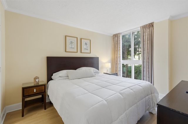 2951 S Bayshore Drive 315, Miami, FL 33133