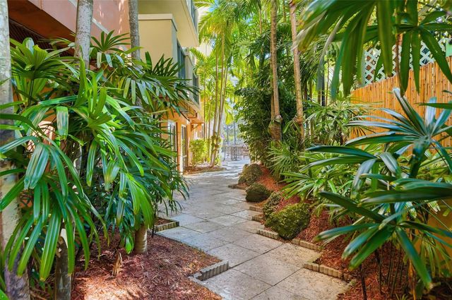 2951 S Bayshore Drive 315, Miami, FL 33133