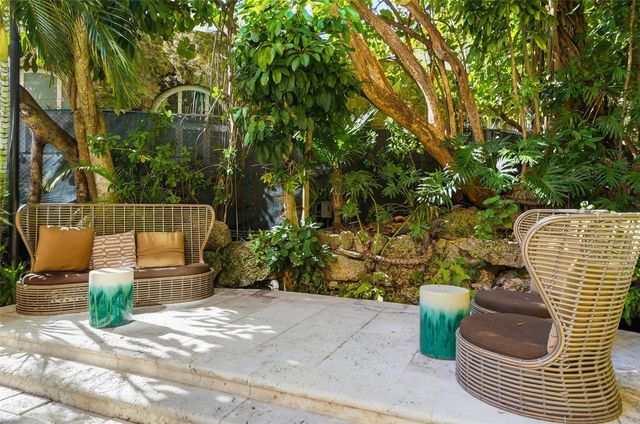 2951 S Bayshore Drive 315, Miami, FL 33133