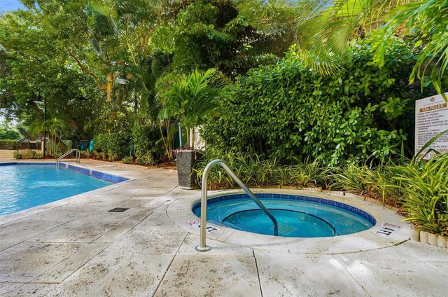 2951 S Bayshore Drive 315, Miami, FL 33133