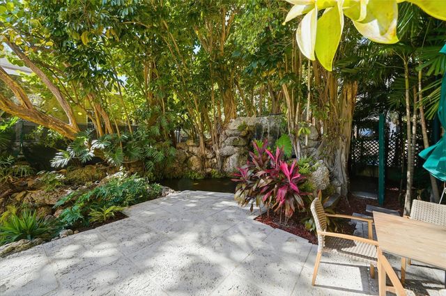 2951 S Bayshore Drive 315, Miami, FL 33133