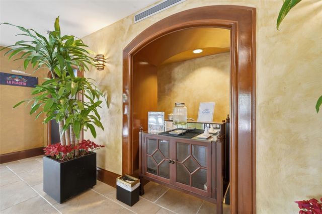 2951 S Bayshore Drive 315, Miami, FL 33133