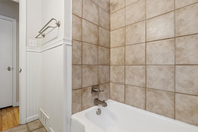 829 7th Street, West Des Moines, IA 50265