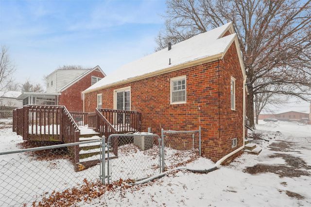 829 7th Street, West Des Moines, IA 50265