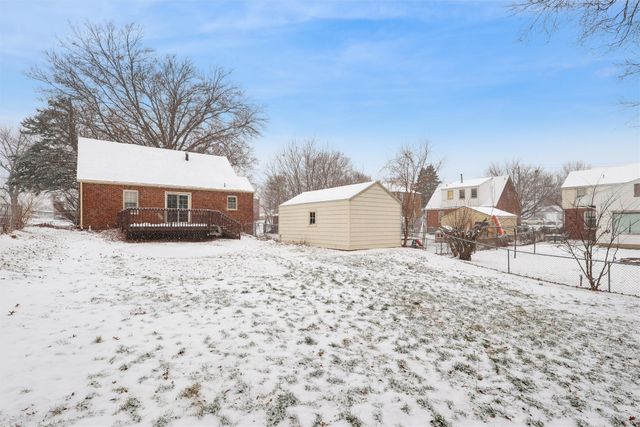 829 7th Street, West Des Moines, IA 50265