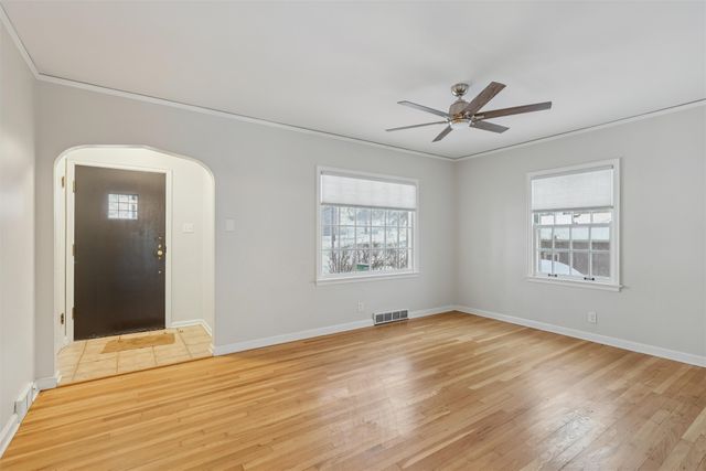 829 7th Street, West Des Moines, IA 50265