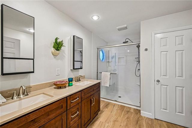 805 Holmes Street, Atlanta, GA 30318