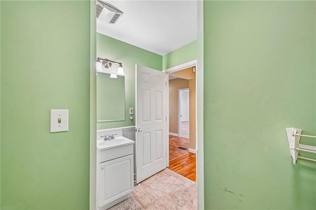 805 Holmes Street, Atlanta, GA 30318