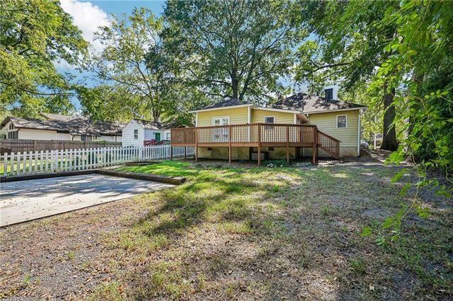 805 Holmes Street, Atlanta, GA 30318