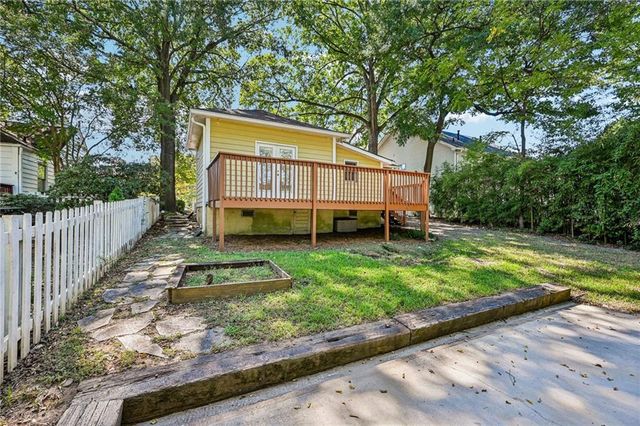 805 Holmes Street, Atlanta, GA 30318