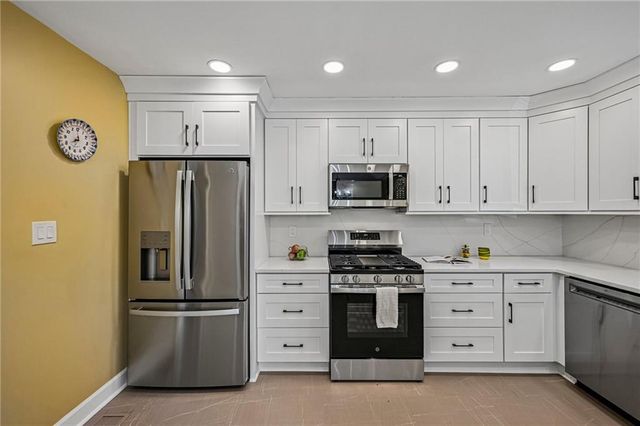 805 Holmes Street, Atlanta, GA 30318