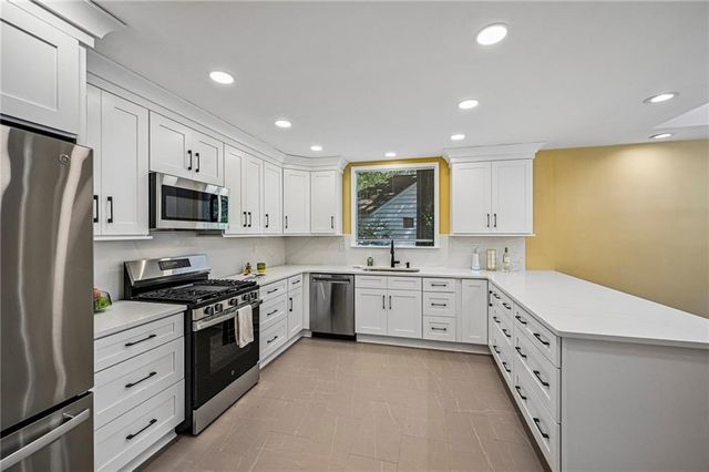 805 Holmes Street, Atlanta, GA 30318