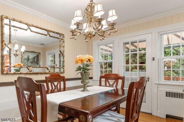 55 Chestnut St, Hillsdale Boro, NJ 07642