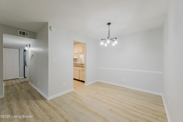 802 Highwood Dr, Louisville, KY 40206