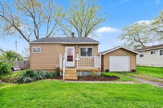 74 E Colgate Avenue, Pontiac, MI 48340