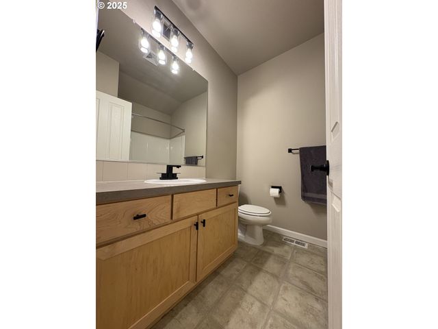 10910 Sw HUNTINGTON Ave, Tigard, OR 97223