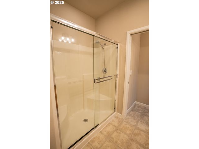 10910 Sw HUNTINGTON Ave, Tigard, OR 97223