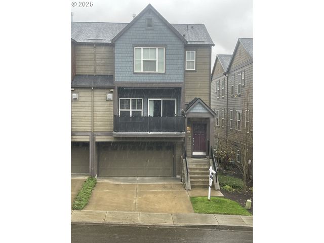 10910 Sw HUNTINGTON Ave, Tigard, OR 97223