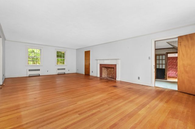 25 Arlington St, Winchester, MA 01890