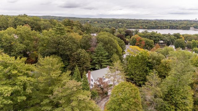 25 Arlington St, Winchester, MA 01890