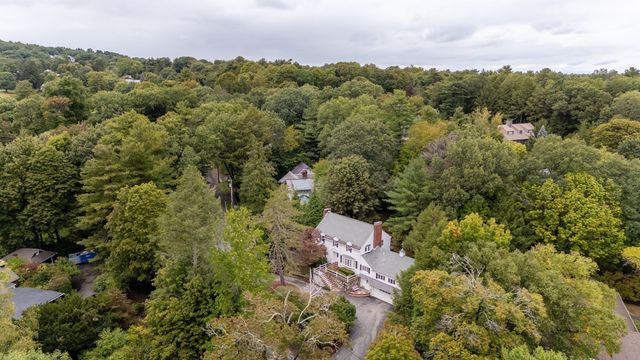 25 Arlington St, Winchester, MA 01890