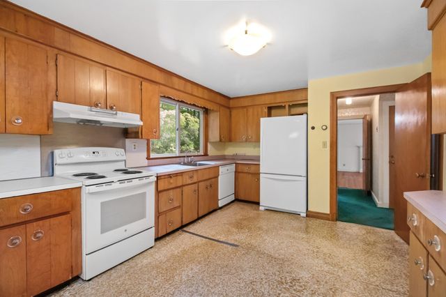 25 Arlington St, Winchester, MA 01890