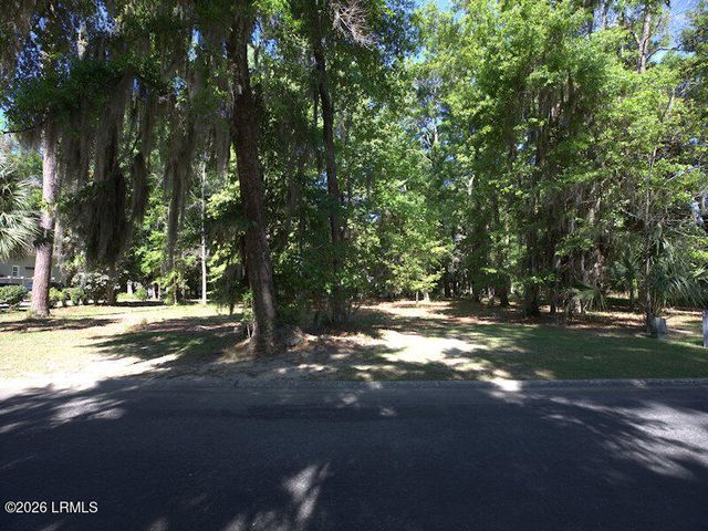 105 Palmetto Place, Beaufort, SC 29902