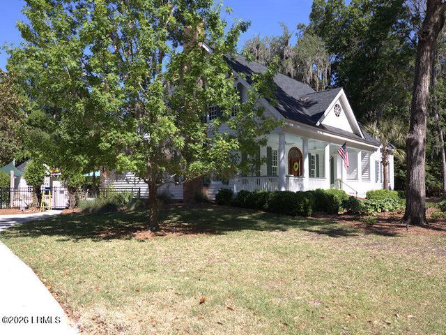 105 Palmetto Place, Beaufort, SC 29902
