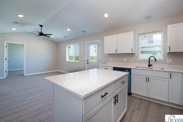 3111 Scotch Lane, Mankato, MN 56001