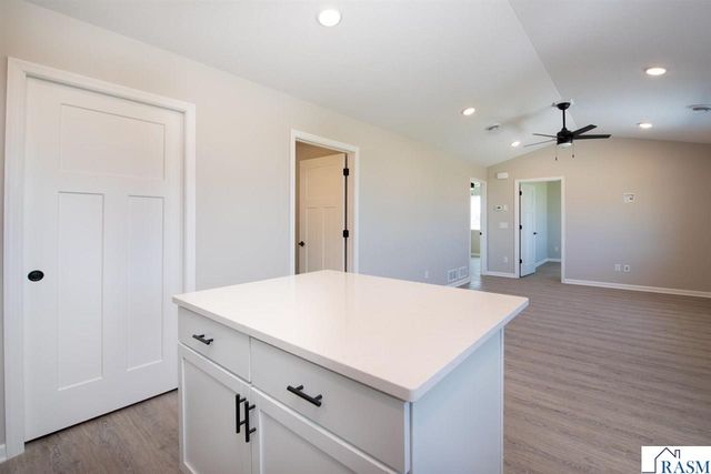 3111 Scotch Lane, Mankato, MN 56001