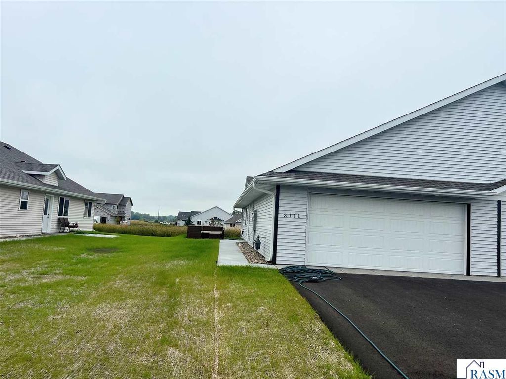 3111 Scotch Lane, Mankato, MN 56001