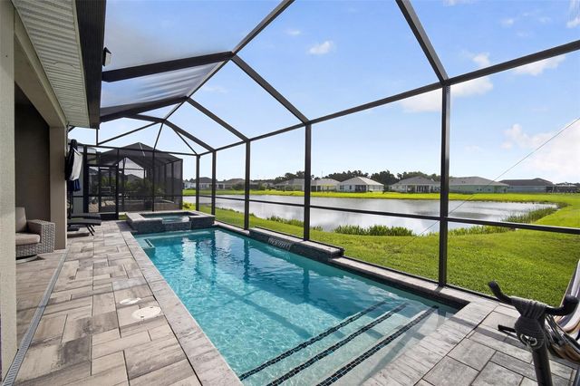 8612 ARROW CREEK DRIVE, Parrish, FL 34219
