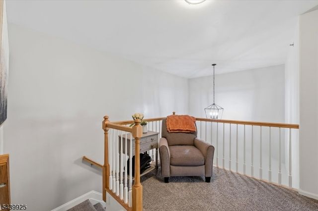 56 Limerick Ln, Lopatcong Twp., NJ 08865