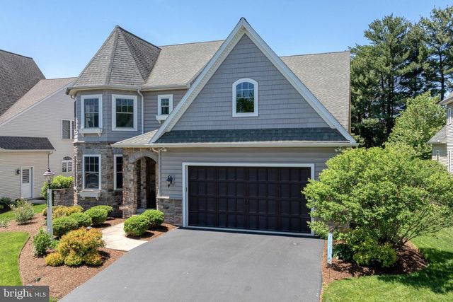 5812 WILD LILAC DRIVE, East Petersburg, PA 17520