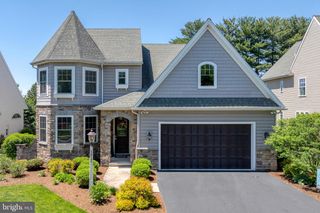 5812 WILD LILAC DRIVE, East Petersburg, PA 17520