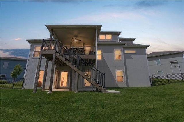 12527 W 182nd Court, Overland Park, KS 66013