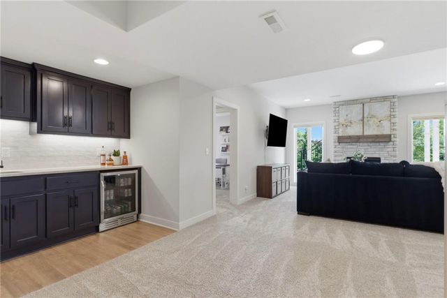 12527 W 182nd Court, Overland Park, KS 66013